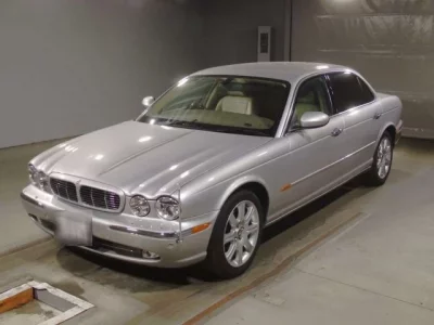 Jaguar XJ SERIES