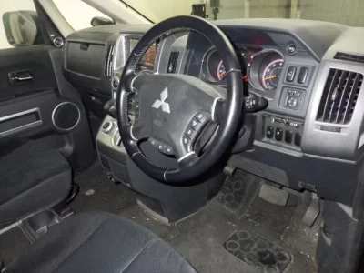Mitsubishi DELICA D5