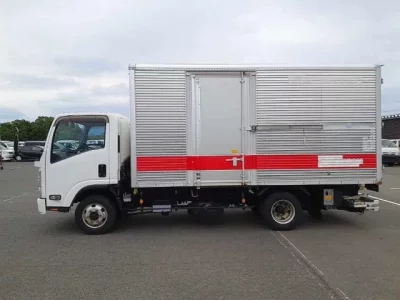 Isuzu ELF