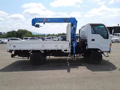 Isuzu ELF