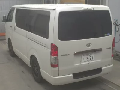 Toyota HIACE VAN