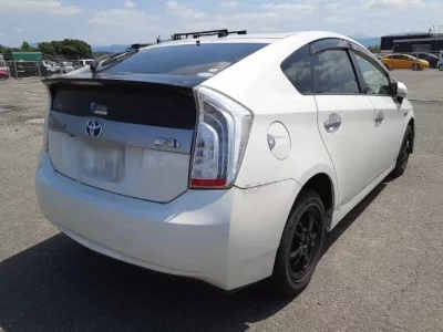 Toyota PRIUS PHV