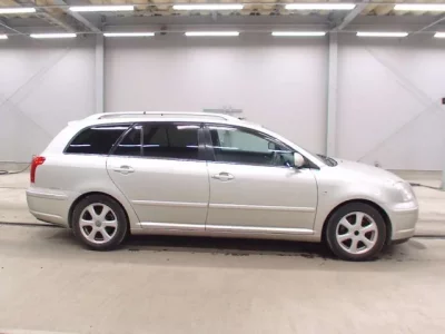 Toyota AVENSIS WAGON