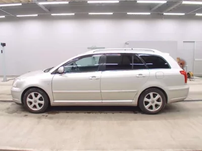 Toyota AVENSIS WAGON