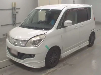 Mitsubishi DELICA D2