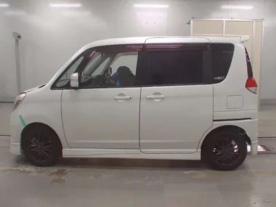 Mitsubishi DELICA D2