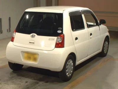 Daihatsu Esse