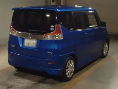Mitsubishi DELICA D2