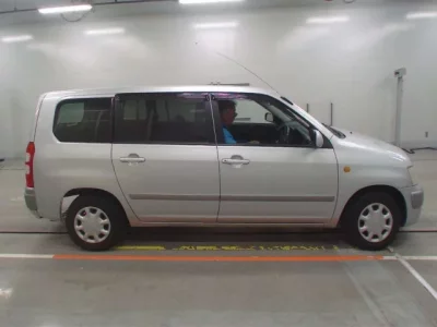Toyota SUCCEED