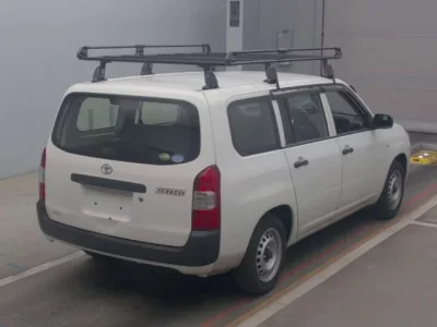Toyota SUCCEED