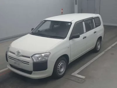 Toyota SUCCEED