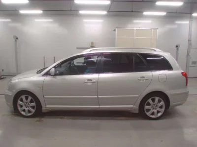 Toyota AVENSIS WAGON