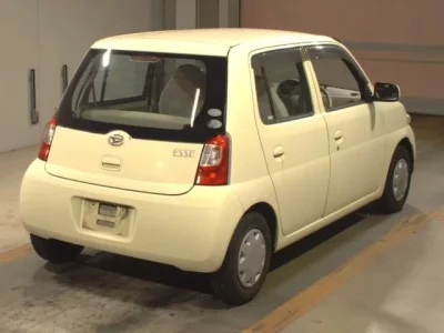 Daihatsu Esse