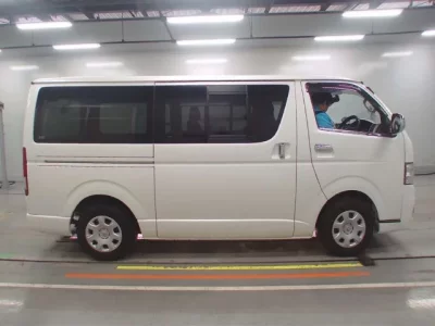 Toyota REGIUS ACE VAN