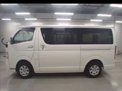 Toyota REGIUS ACE VAN