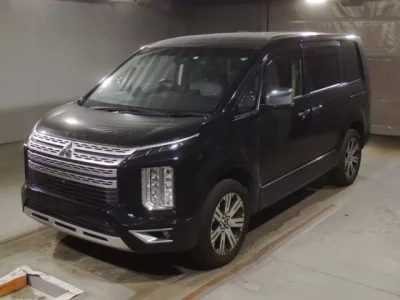 Mitsubishi DELICA D5