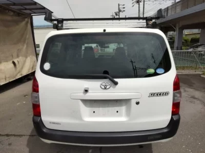 Toyota SUCCEED