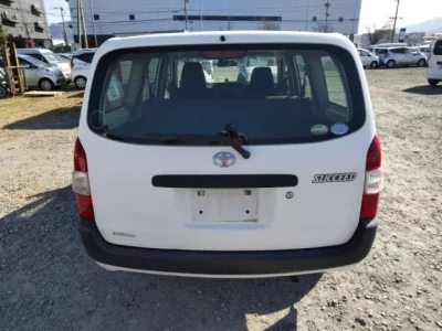 Toyota SUCCEED