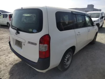 Toyota SUCCEED