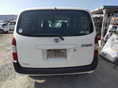 Toyota SUCCEED