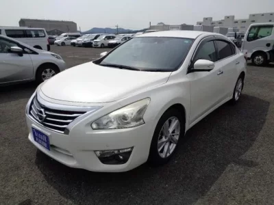 Nissan TEANA