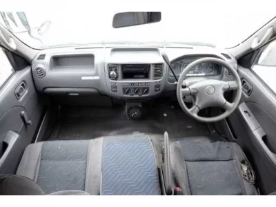 Isuzu COMO