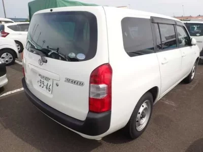 Toyota SUCCEED
