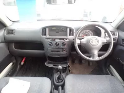Toyota SUCCEED