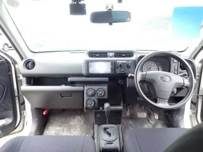 Toyota SUCCEED
