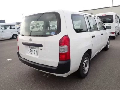 Toyota SUCCEED