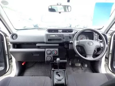 Toyota SUCCEED