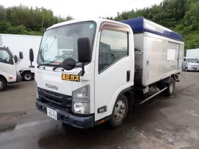 Isuzu ELF