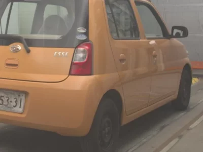 Daihatsu Esse