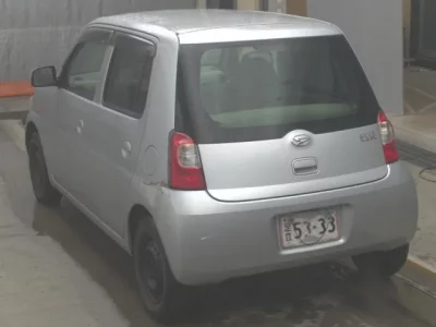 Daihatsu Esse