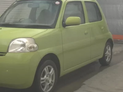 Daihatsu Esse