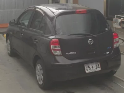 Nissan MARCH