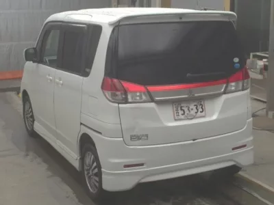 Mitsubishi DELICA D2