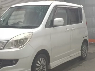 Mitsubishi DELICA D2