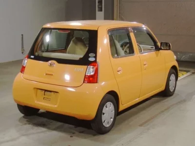 Daihatsu Esse