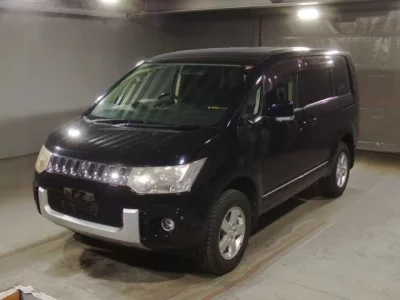 Mitsubishi DELICA D5