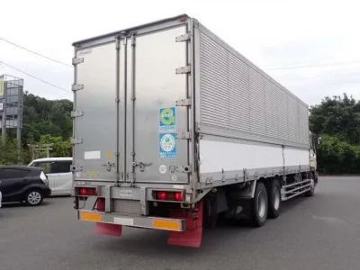 Isuzu GIGA