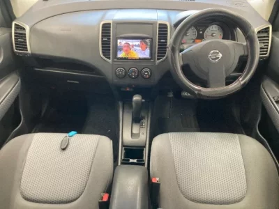 Nissan WINGROAD