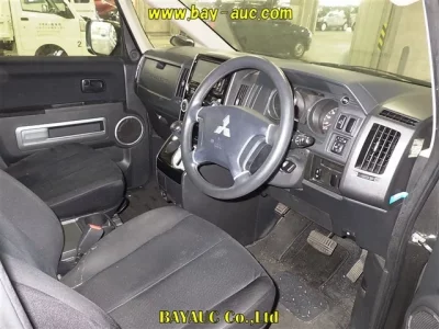 Mitsubishi DELICA D5