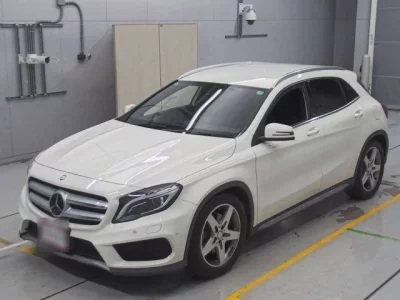 Mercedes-Benz GLA CLASS