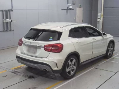 Mercedes-Benz GLA CLASS