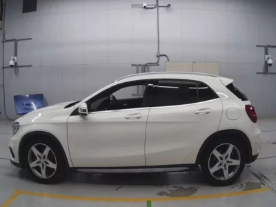 Mercedes-Benz GLA CLASS