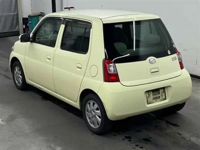 Daihatsu Esse