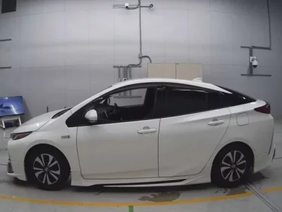 Toyota PRIUS PHV