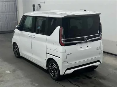 Nissan ROOX