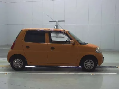 Daihatsu Esse